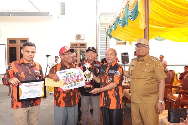 Gembira Pasaribu Juara Turnamen Catur Pemuda Pancasila, Lawan Bupati di Partai Simultan 