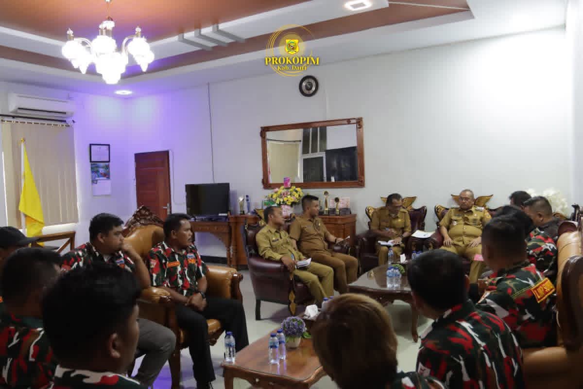 Bupati Dairi Terima audiensi dan silaturahmi Pengurus Macab Laskar Merah Putih