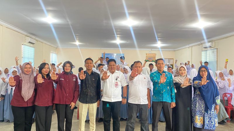 Tim Paus Gandeng KBO Satres Narkoba Polres Asahan Gelar Penyuluhan Pencegahan Narkoba di SMK Muhammadiyah 10 Kisaran