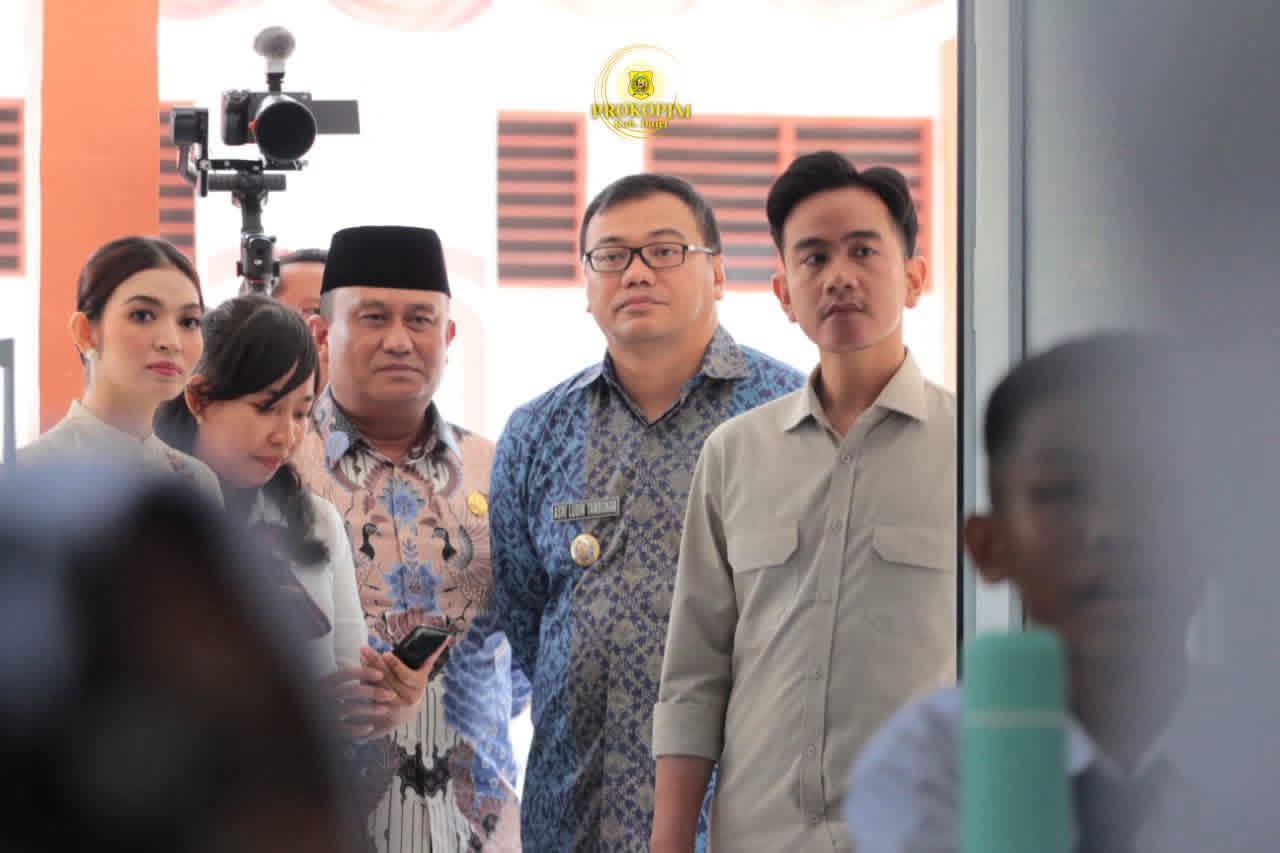 Wakil Bupati Dairi Hadiri Kunjungan Wakil Presiden RI ke Sekolah Rakyat Menengah Pertama (SRMP) 1 Deli Serdang.