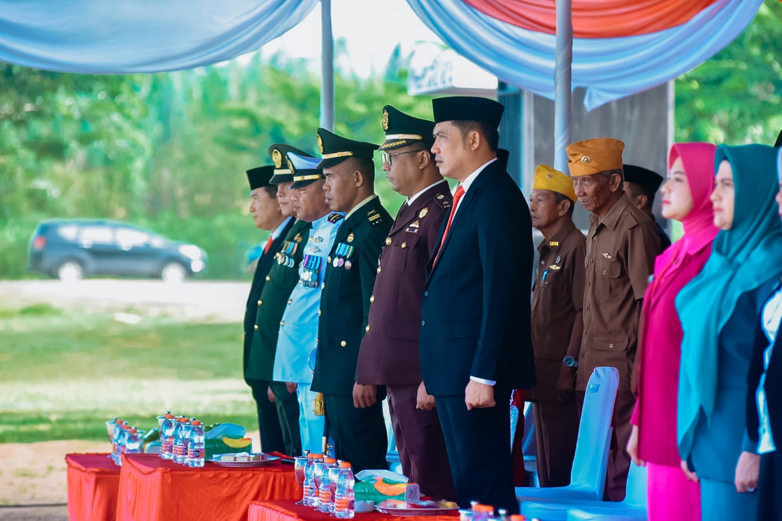 Peringati Hari Pahlawan, Pj. Bupati Heri Serahkan Bantuan Bedah Rumah
