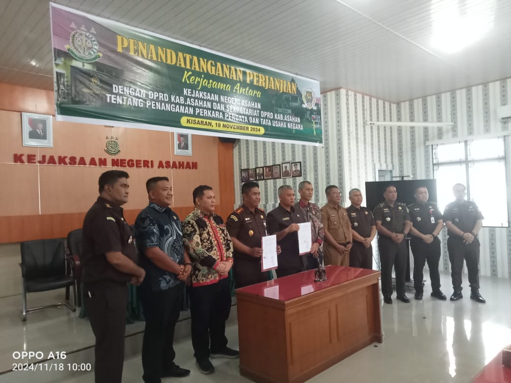 Kajari dan DPRD Asahan Tandatangani MoU Penanganan Perkara Perdata dan Tata Usaha Negara