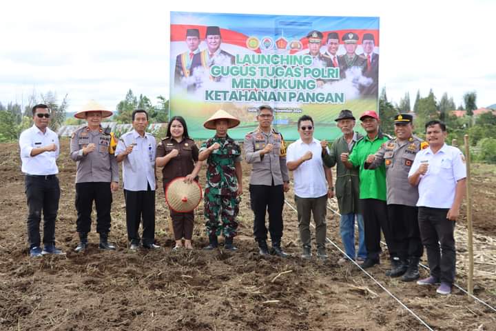 Jalankan Program Ketahanan Pangan, Kapolres Dairi Tanam Bibit Jagung Seluas 1 Hektar