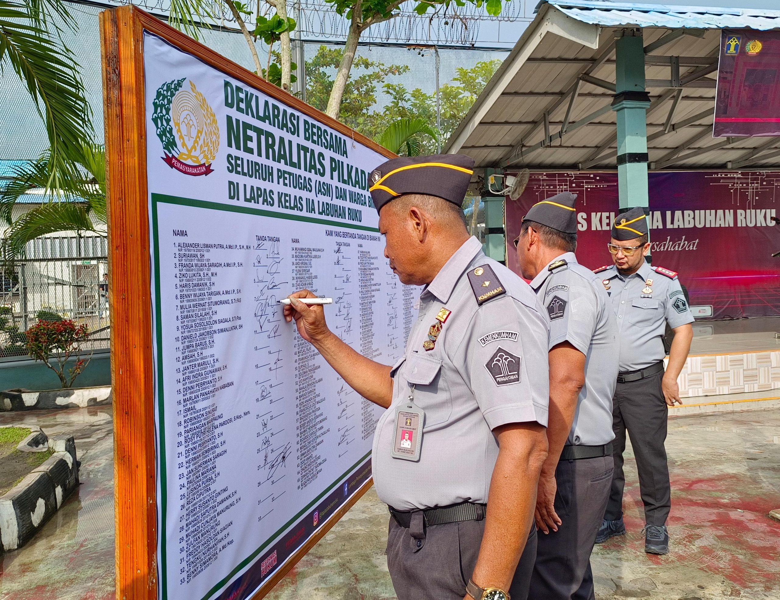 Lapas Labuhan Ruku Deklarasikan Ikrar Netralitas Dalam Pilkada Serentak 2024.