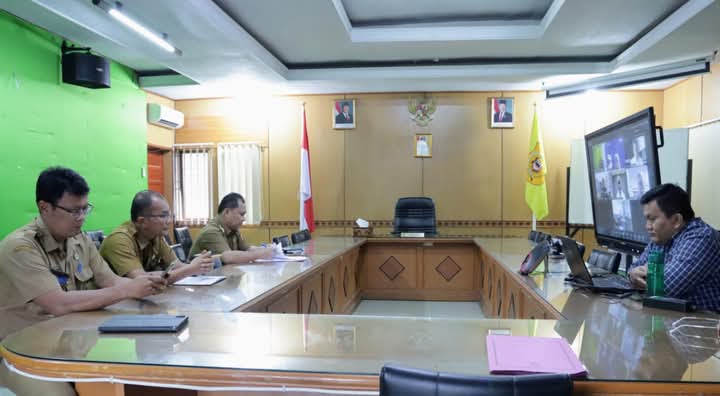 Pj) Bupati Dairi Surung Charles  bersama (TPID) Ikuti  rapat pengendalian inflasi daerah