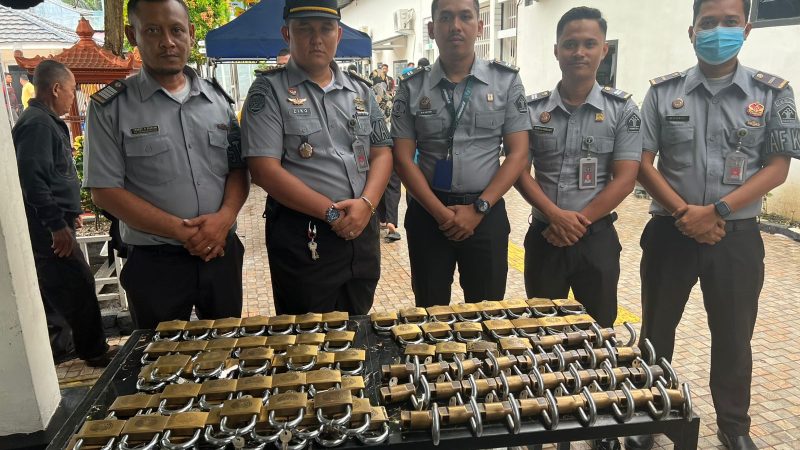 Guna menjaga Keamanan LP Lab Ruku Lakukan Pemeriksaan, Perawatan dan Rotasi Gembok hunian kamar