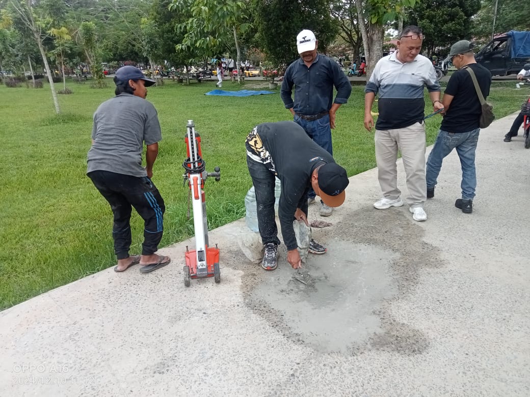 Proyek “Tambal Sulam” Dinas LH Asahan Berbiaya Rp.998 Juta Terkesan Asal Jadi, Tim Ahli USU Ambil 16 Sempel Mutu Beton