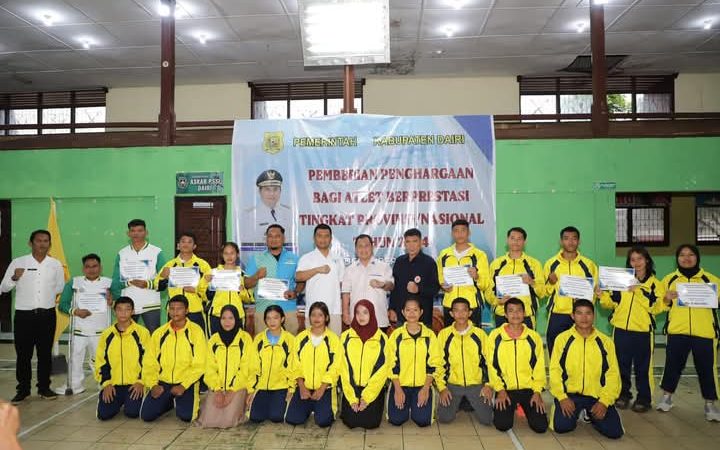 Berikan Penghargaan Bagi Atlet Berprestasi Kabupaten Dairi Pj Bupati: Terus Tingkatkan Prestasi Di Masa Yang Akan Datang