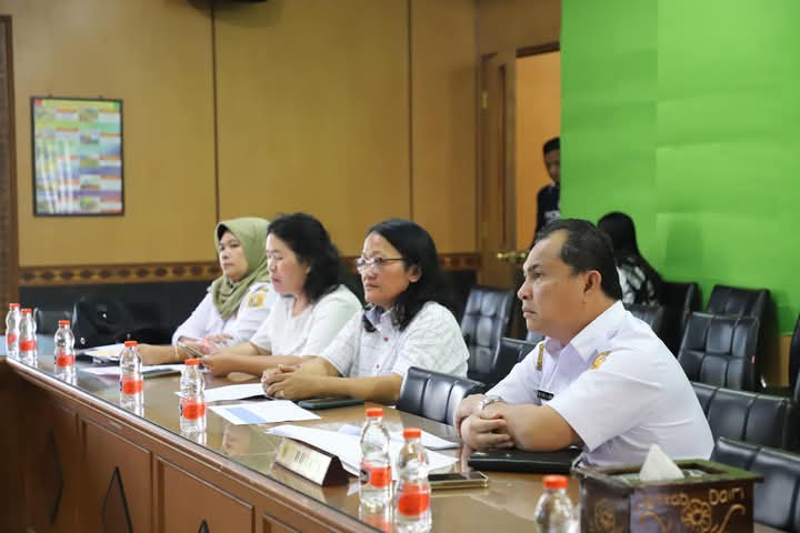 Pj Bupati Dairi Ikuti Zoom Penyusunan Rencana GENTING