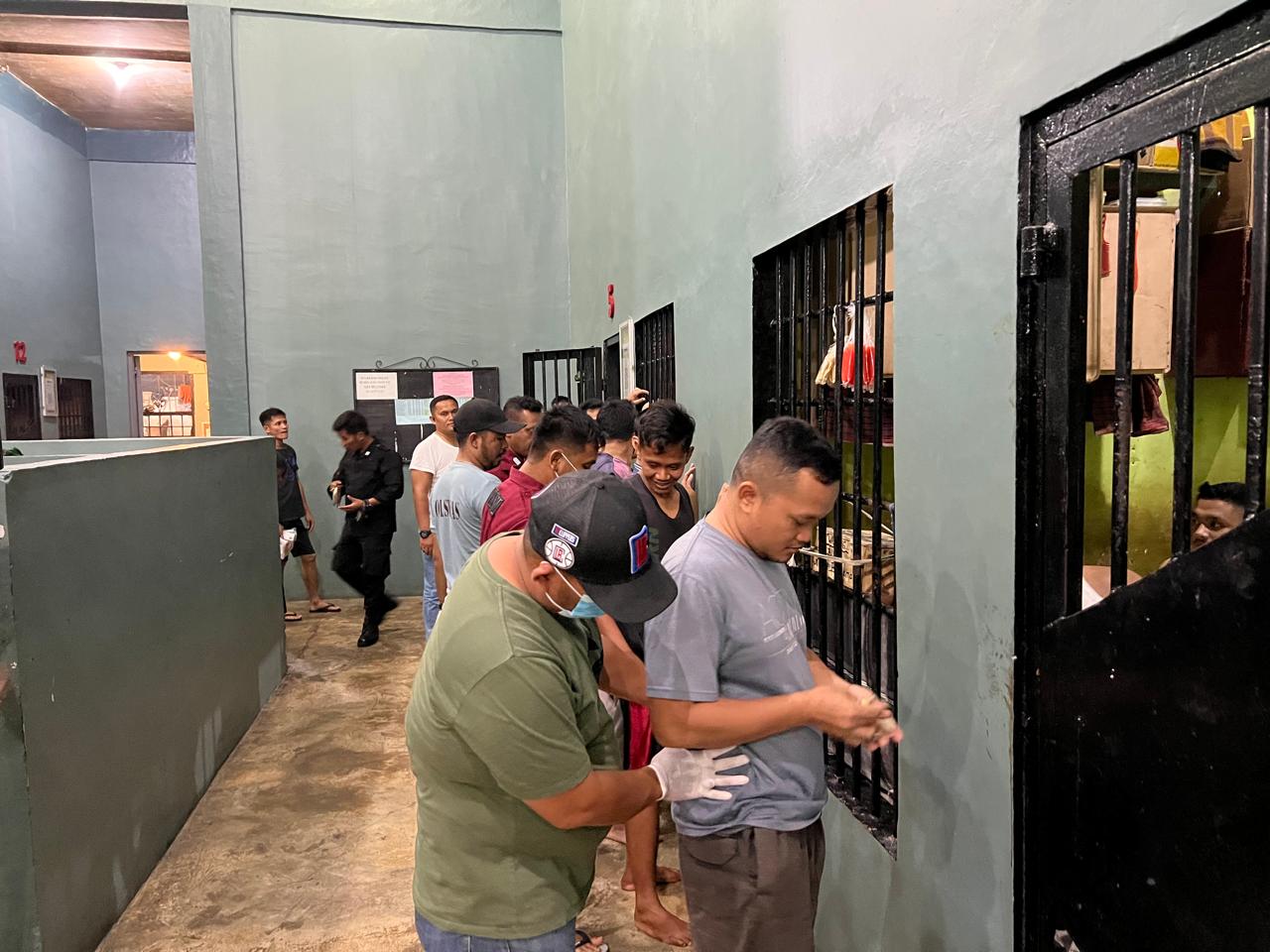 Tingkatkan Keamanan, Lp Lab Ruku Gelar Razia Rutin. 