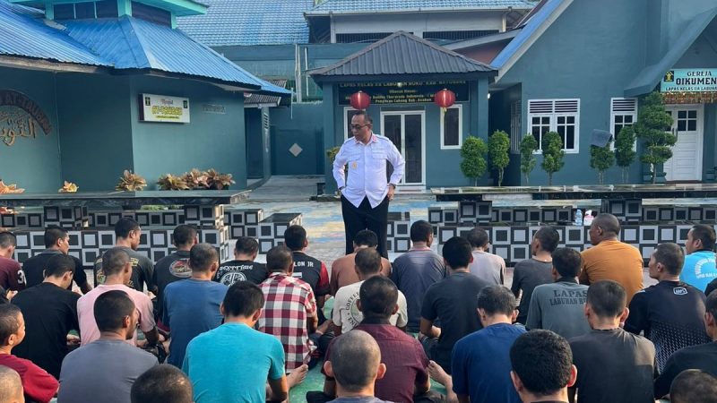 Kalapas Soetopo Berikan Arahan Ke Tahanan Dan ingatkan : Ikuti Aturan dan Pembinaan. 