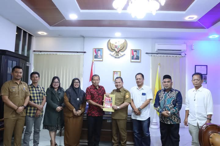 Pj Bupati Dairi Terima Audensi Pengurus Besar Lembaga Kebudayaan Pakpak (PB LKP)