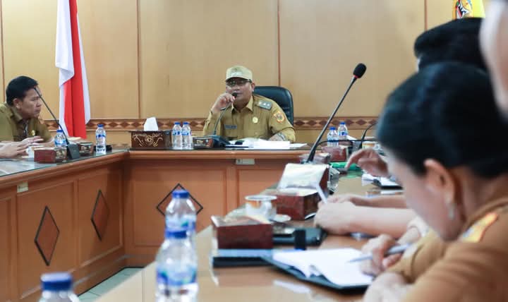 Wakil Bupati Dairi Wahyu  Sagala Pimpin Coffe Morning bersama jASN Pemkab Dairi 