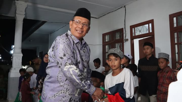 Gelar Buka Puasa Bersama Masyarakat, Pemkab Dairi Santuni Fakir Miskin Dan Anak Yatim Piatu
