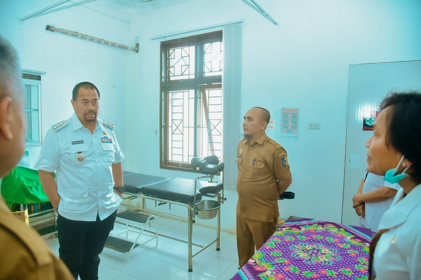 Kunjungi Puskesmas Lima Puluh, Bupati Bahar Cek Pelayanan Kesehatan bagi masyarakat.