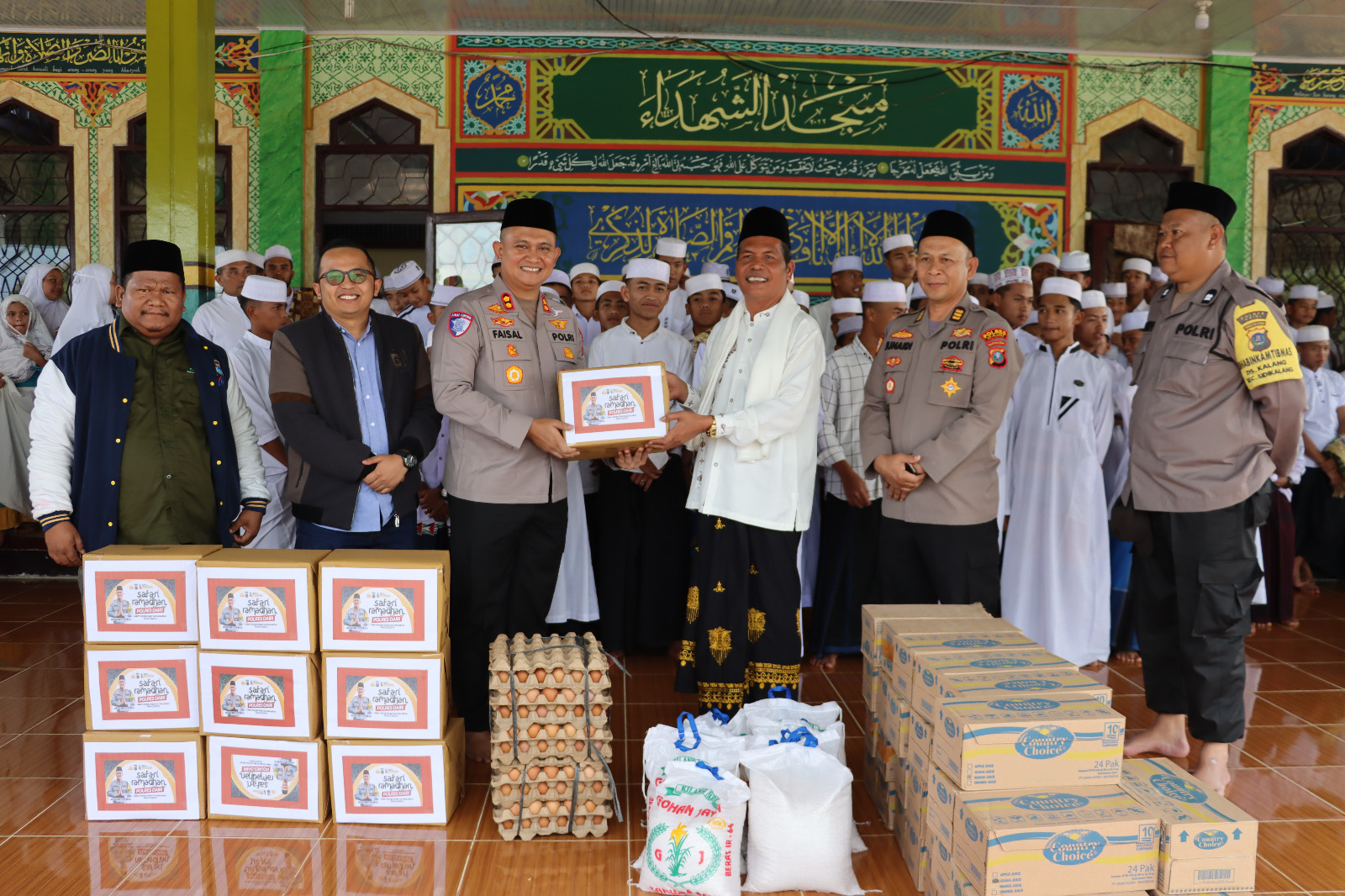 Safari Ramadan, Kapolres Dairi Sambangi Pesantren Dairi, Salurkan Sembako Dan Takjil