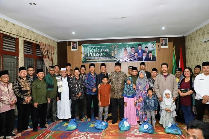 Bupati Dairi Ir.Vickner Sinaga hadiri Program Ramadhan Berkah Badan Amil Zakat Nasional (BAZNAS) 