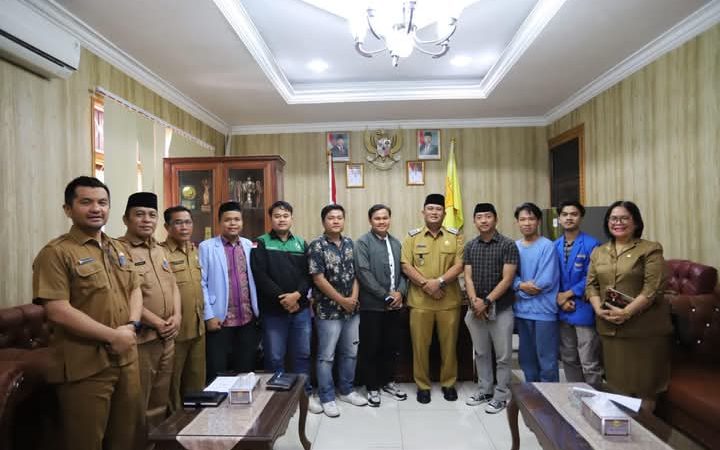 Wakil Bupati Dairi Wahyu Daniel Sagala Terima  panitia Pelaksanaan pawai malam Takbiran 