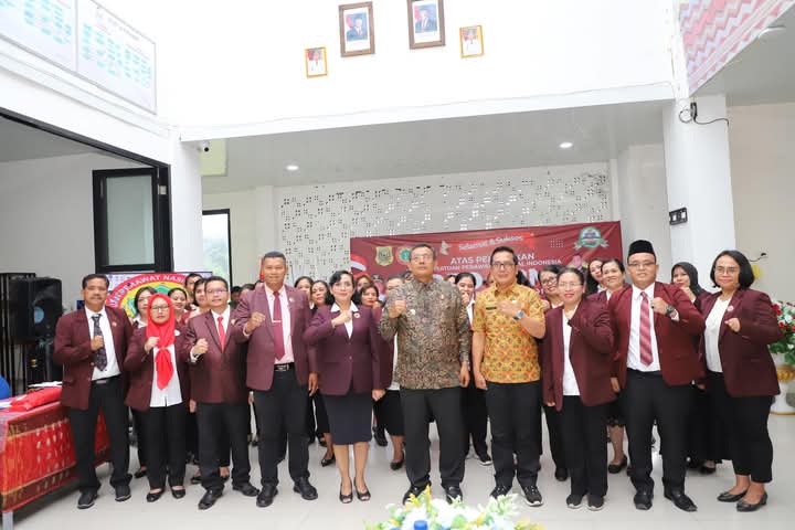 Bupati Dairi Hadiri Hut PPNI Yang Ke-51 dan Pelantikan Pengurus DPD PPNI Dairi
