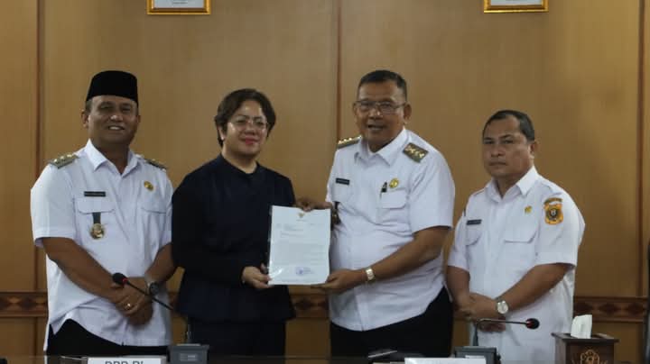 Reses Senator Badikenita Sitepu, Bupati Dairi ; Jadikan Kami Prioritas