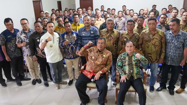 Sesi ke Dua Bersama Kepala Desa, Bupati dan Wabup Bangun Optimisme Membangun Dairi
