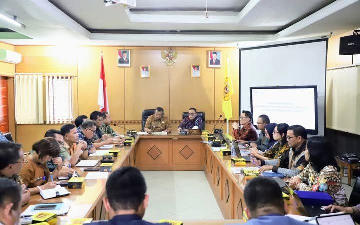 Bupati Dairi Ir. Vickner Sinaga memimpin Rapat Koordinasi Penyaluran Dana Transfer ke Daerah (TKD) 