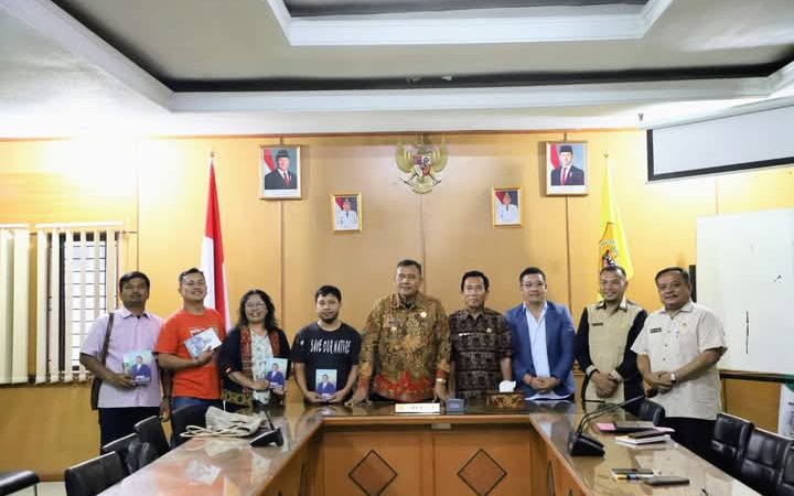 Bupati Dairi Ir. Vickner Sinaga menerima Audensi Pengembangan Ekonomi dan Teknologi Selaras Alam (Petrasa)