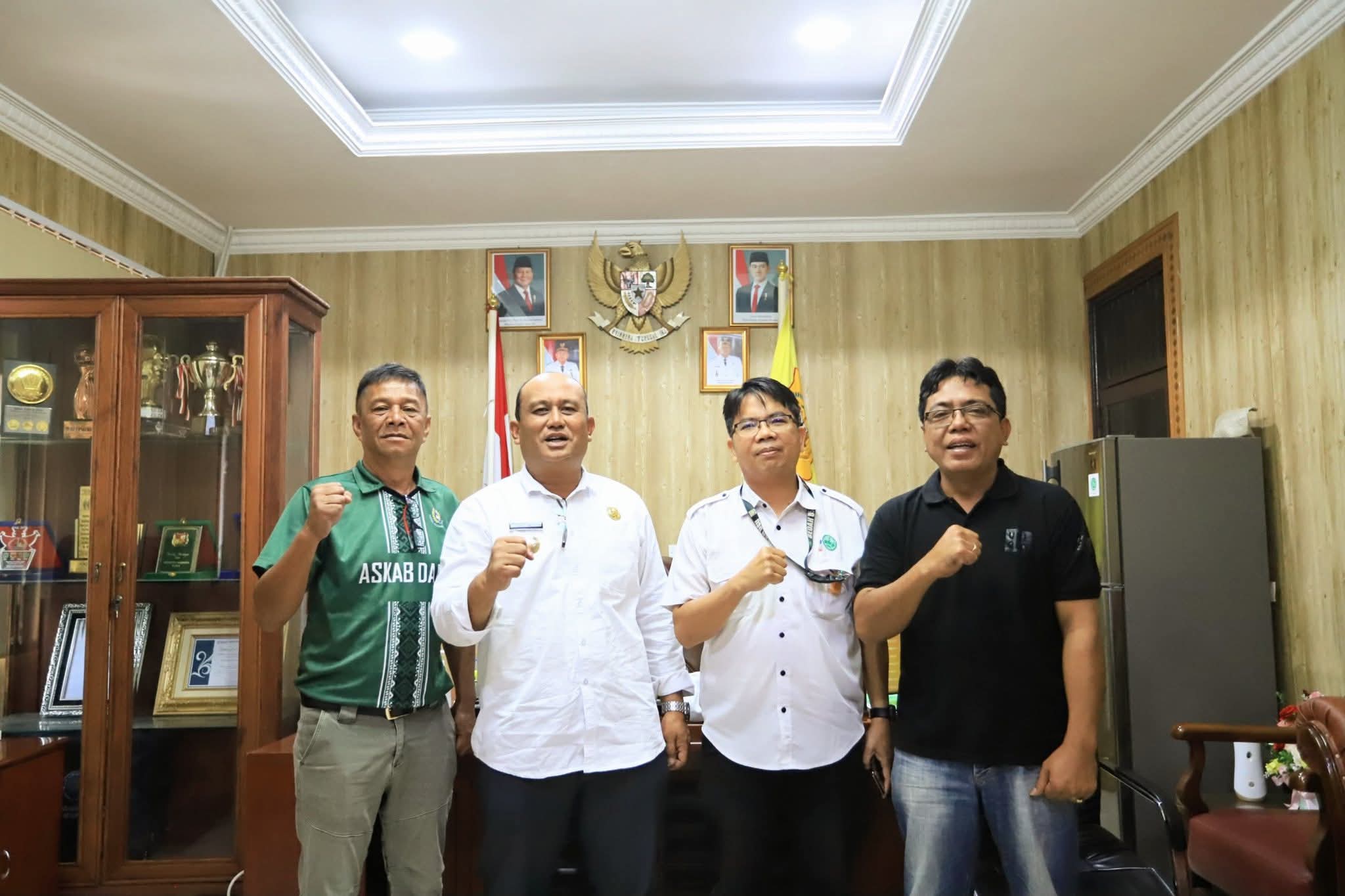 Dalam Rangka Majukan Sepak Bola Daerah, Wakil Bupati Dairi Terima Audiensi Pengurus ASKAB PSSI Dairi dan Panitia Piala Soeratin
