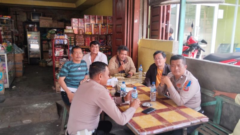 Ops Patuh Toba 2025, Sat Lantas Polres Dairi Gelar “Ngopi Bareng” Dan Binluh Bersama Pengemudi Angkutan Umum