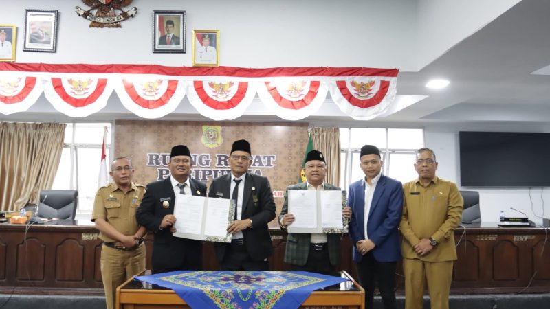 Bupati Dairi dan Wakil Bupati Dairi Hadiri Rapat Paripurna Penutupan Masa Sidang Ke-III