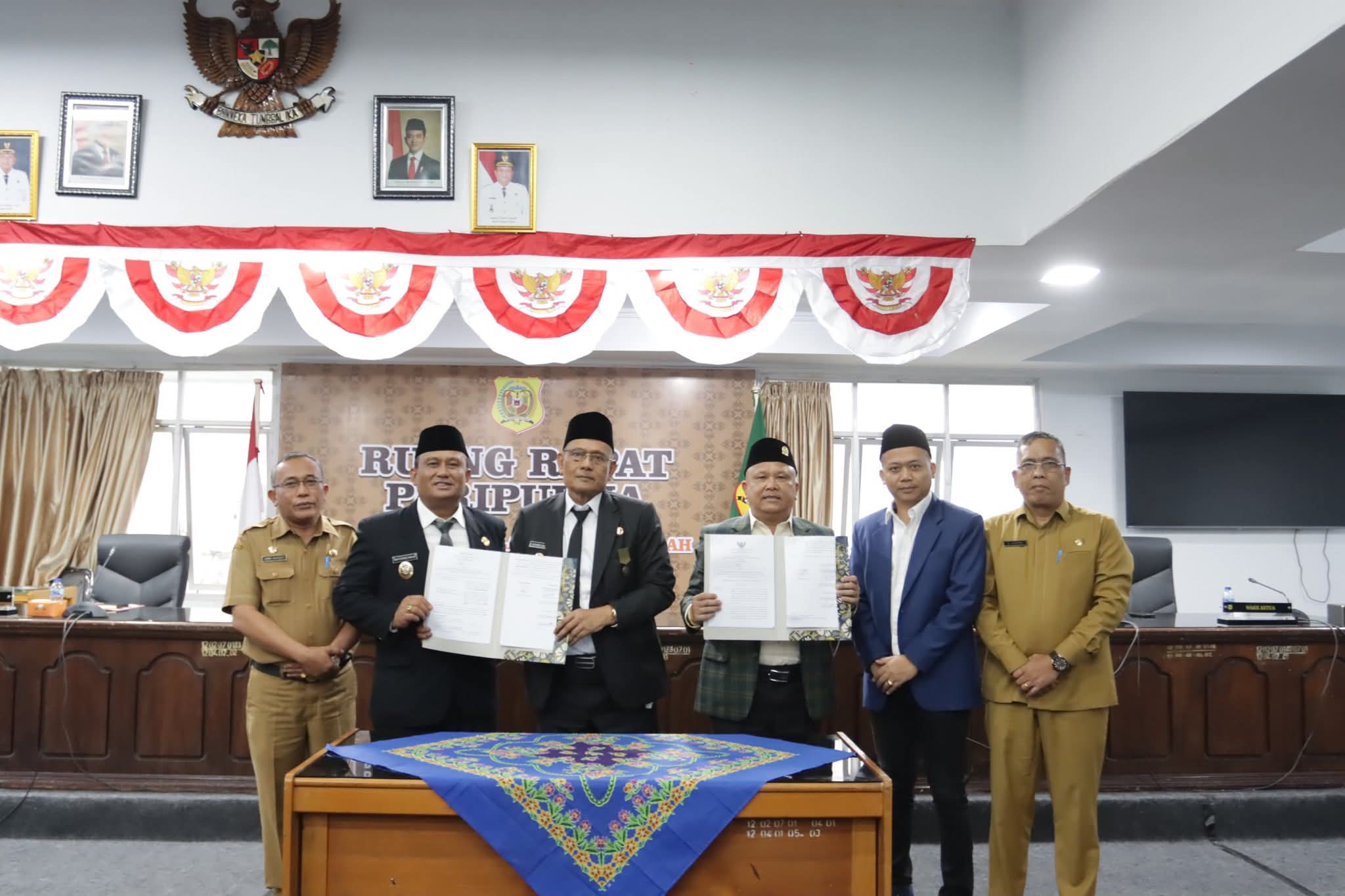 Bupati Dairi dan Wakil Bupati Dairi Hadiri Rapat Paripurna Penutupan Masa Sidang Ke-III