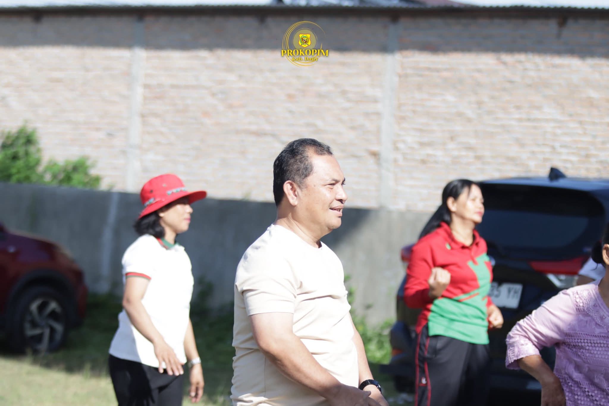 Sekretaris Daerah Kabupaten Dairi Ikuti Senam Sehat Bersama Lansia GKPPD Resort Panji Bako