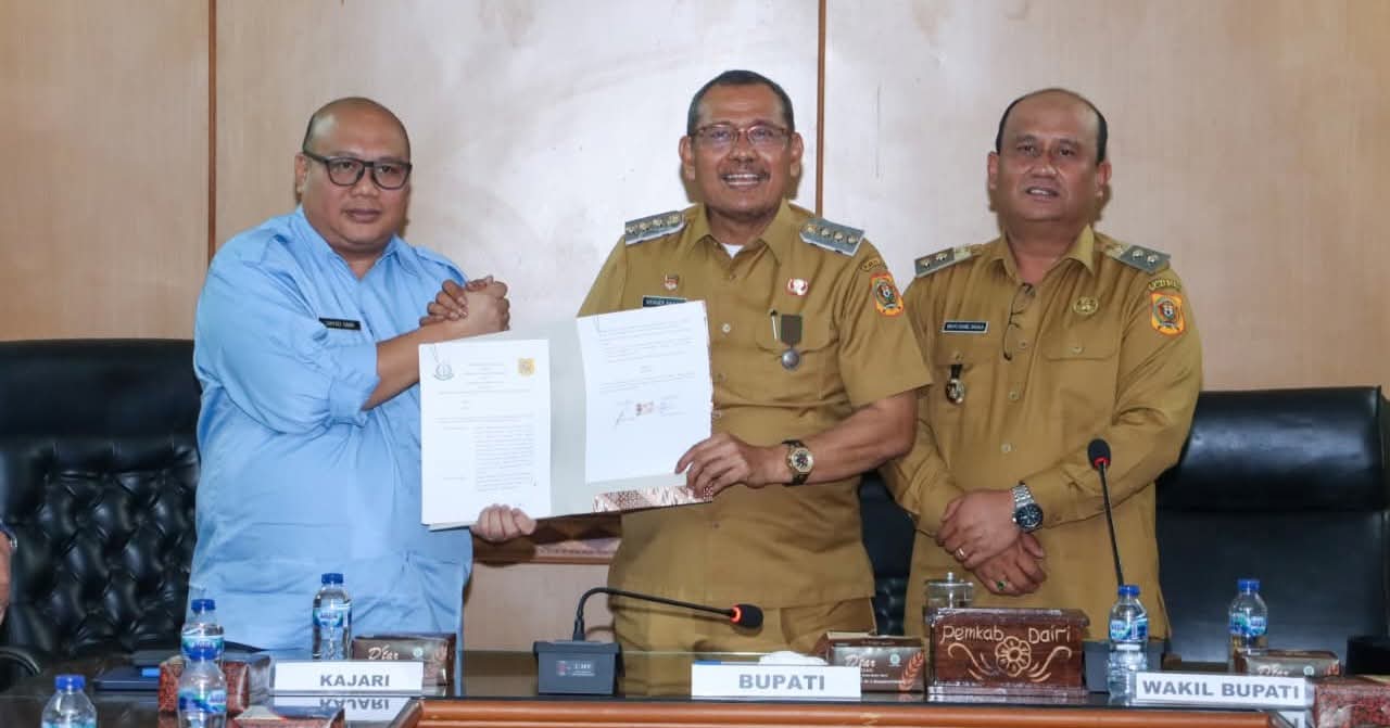 Jalin Kerjasama, Pemkab Dairi Tandatangani MoU Dengan Kejaksaan Dairi