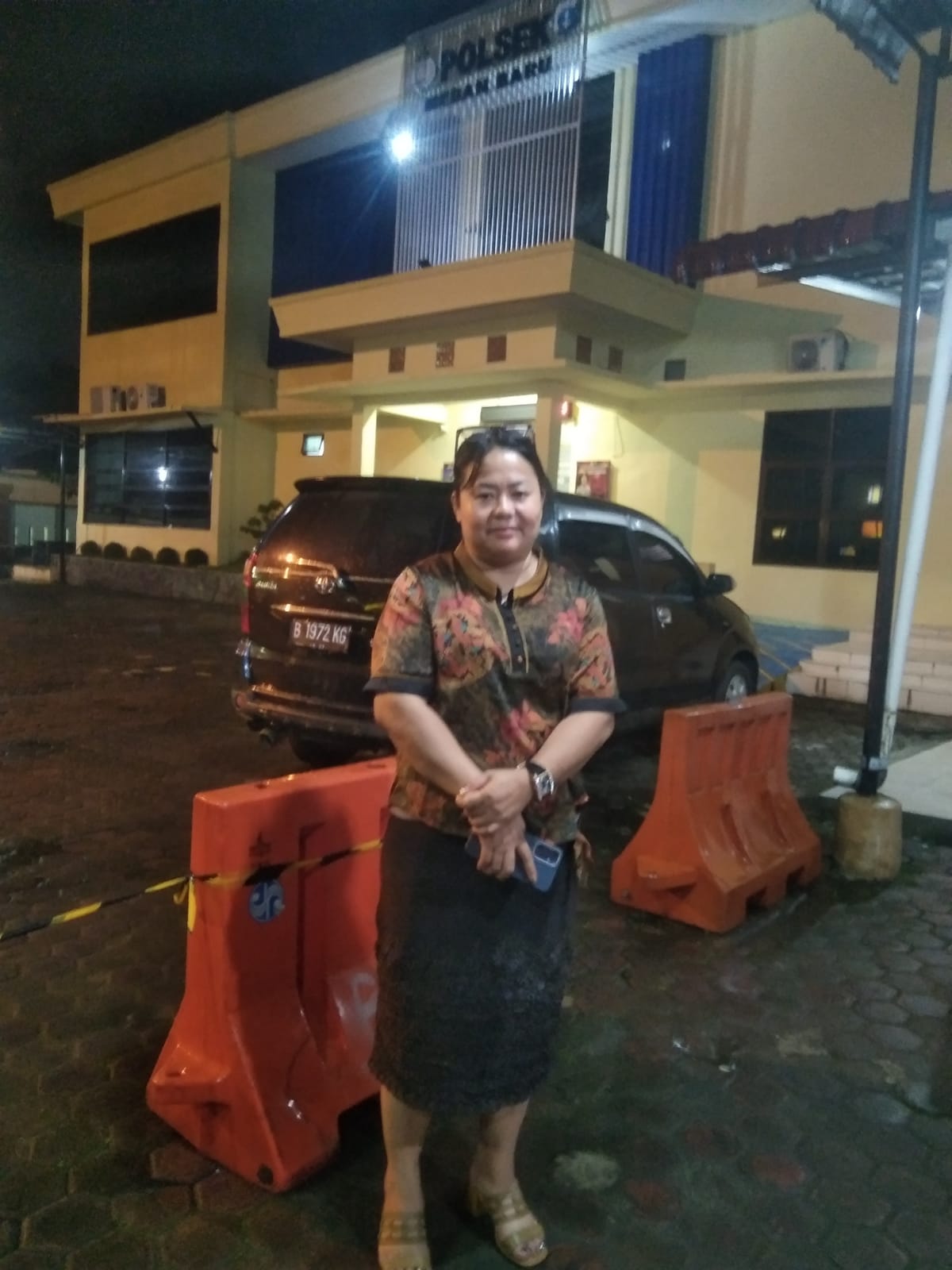 Diduga Tersangka Pencurian Dan Pembongkaran Rumah Ibadah Bebas Berkeliaran , Watinaria Telaumbanua Minta Polsek Medan Baru Tangkap Segera Para Pelaku.