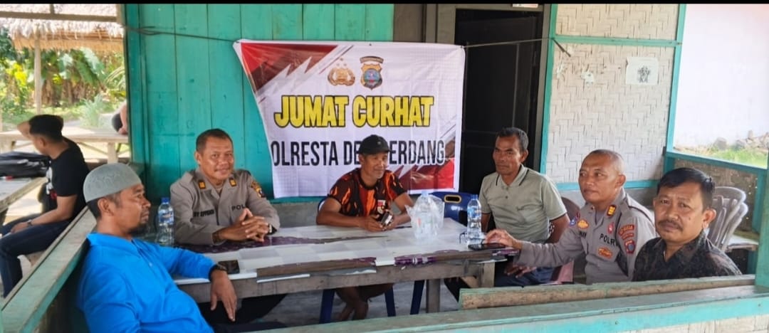 Melalui Program Jumat Curhat, Polresta Deli Serdang Tingkatkan Silaturahmi Masyarakat*