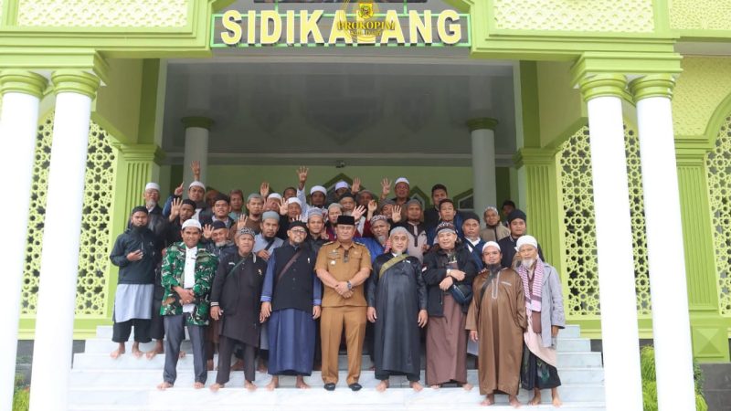 Wakil Bupati Dairi Lepas Rombongan Pertemuan Ummat Islam se-Indonesia Menuju Lampung Utara