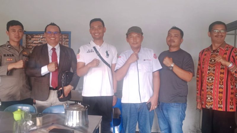 Pejuang Masyarakat  Tertindas Dan Teraniaya