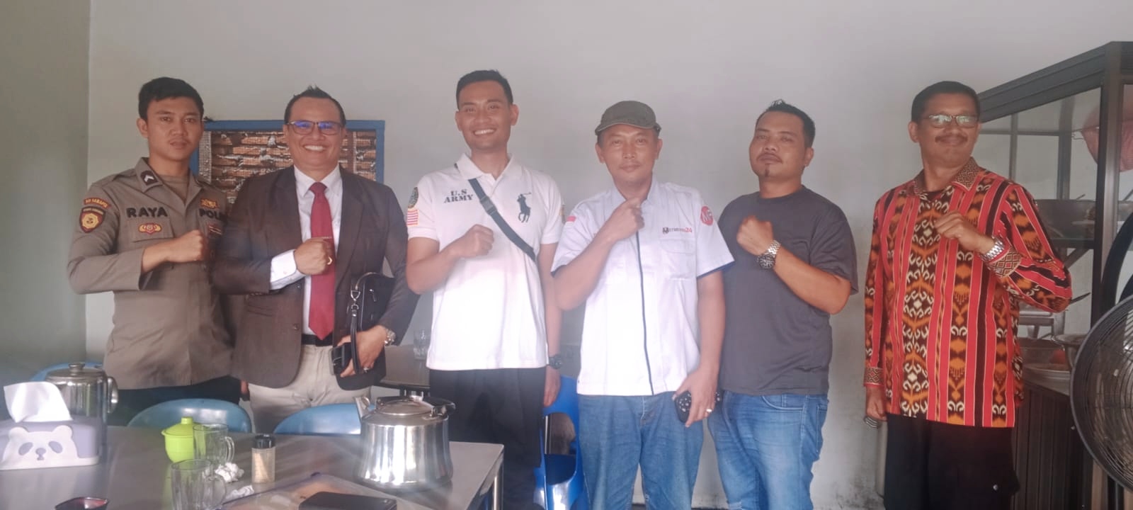 Pejuang Masyarakat  Tertindas Dan Teraniaya