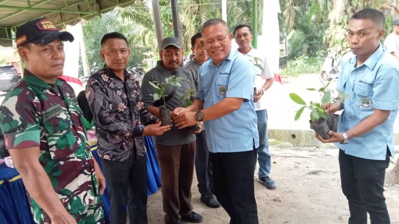 Lawan Bencana Ekologis, Lembaga Ekosistem Indonesi dan Aktivis Lingkungan di Asahan Gelar Aksi “Satu Bibit, Sejuta Manfaat”