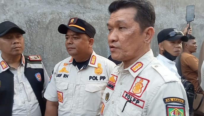 Dua Tahun Berjuang, Akses Jalan Gang Setia Yang Ditembok Yayasan Maitreyawira Kisaran Akhirnya Dibongkar Paksa Satpol PP Asahan