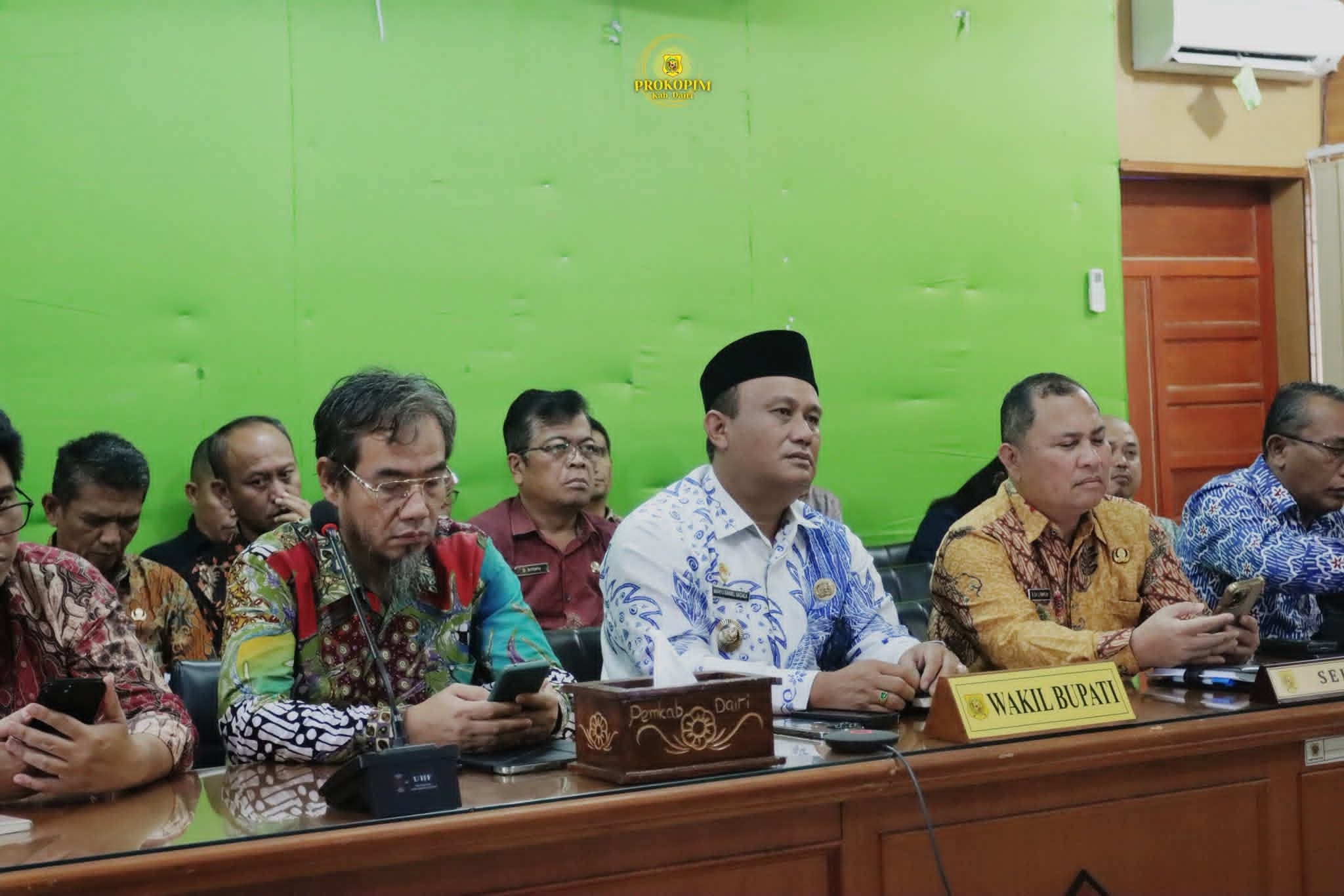 Wakil bupati Dairi Entry Meeting Pemeriksaan Laporan keuangan pemerintah daerah (LKPD) yang di selenggarakan BPK provinsi Sumatera Utara.