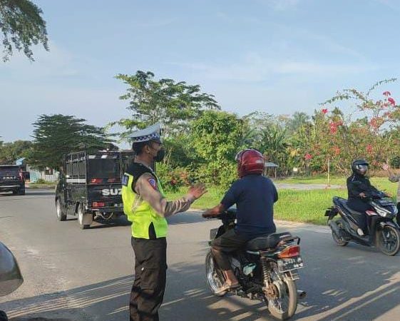 *Ciptakan Rasa Aman di Bulan Ramadhan, Polresta Deli Serdang Laksanakan Patroli Menyapa Subuh*