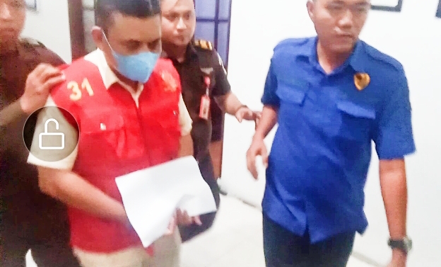 Pakai Rompi Orange, 6 Tersangka Korupsi Kredit Macat Bank Plat Merah Unit Iman Bonjol Kisaran Nginap di LP Labuan Ruku