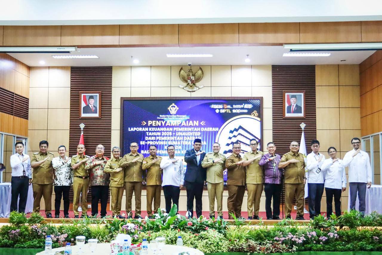 Bupati Dairi Serahkan Laporan Keuangan Unaudited kepada BPK RI Perwakilan Sumatera Utara