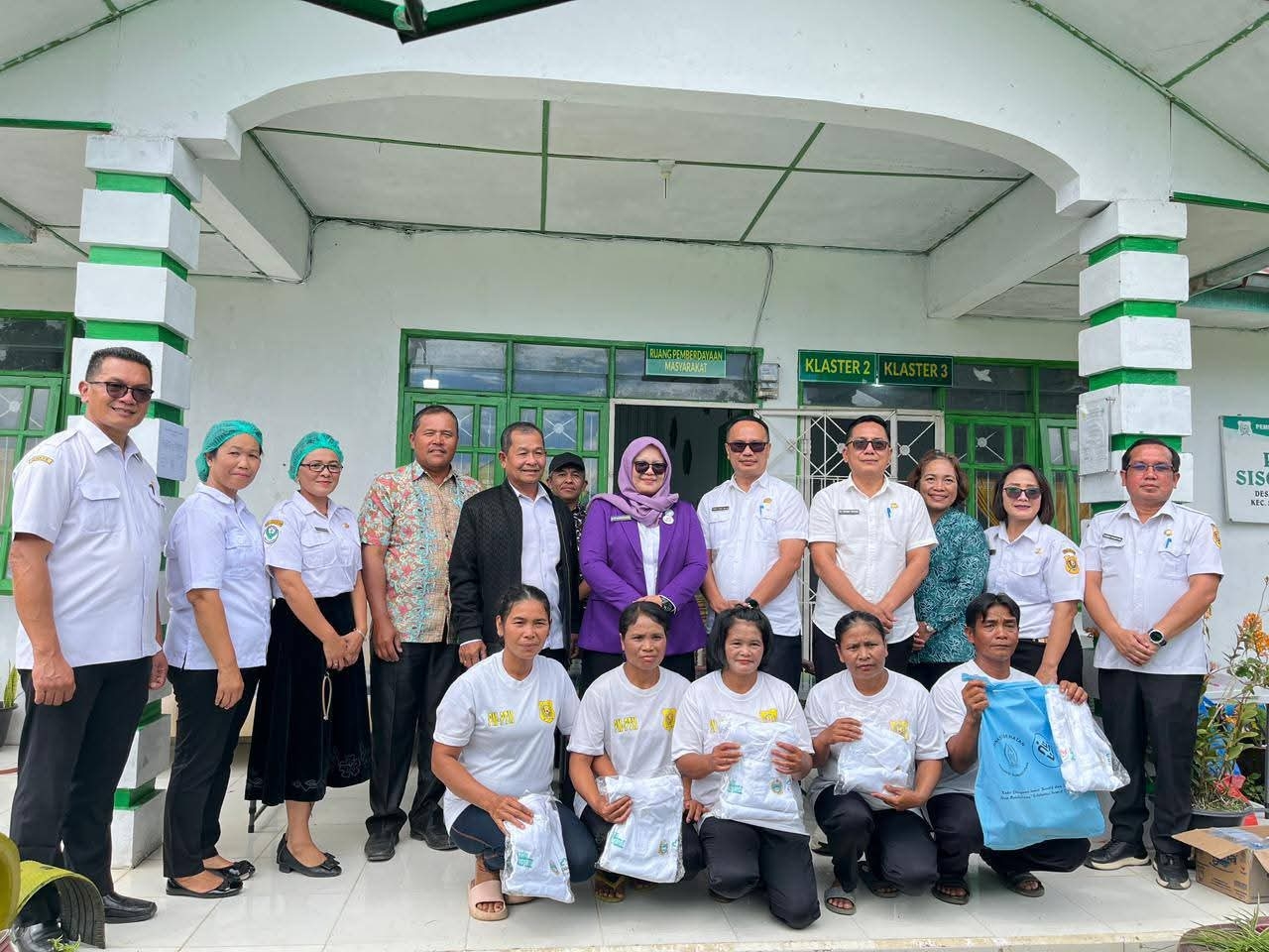 Sebagai Bentuk Dukungan Peningkatan Kualitas Kesehatan di Tingkat desa,Pustu Sisolu-solu Dapat Bantuan