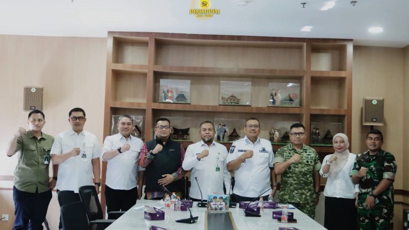 Bupati Dairi Hadiri Rapat Pembahasan Lokasi Batalyon 908/Gajah Dompak di Kantor Gubernur Sumut