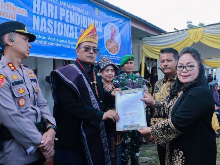 Delphi Masdiana Ujung Hibahkan Tanah untuk Pembangunan Pendidikan di Kalang Simbara
