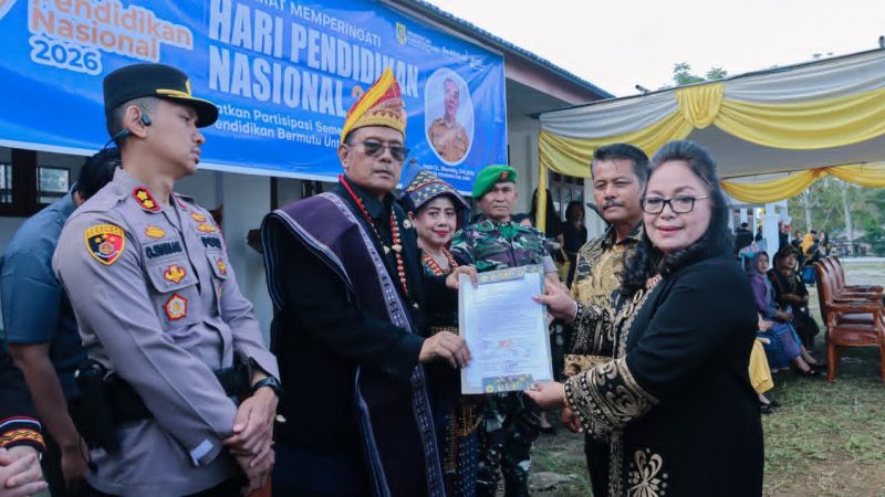 Delphi Masdiana Ujung Hibahkan Tanah untuk Pembangunan Pendidikan di Kalang Simbara