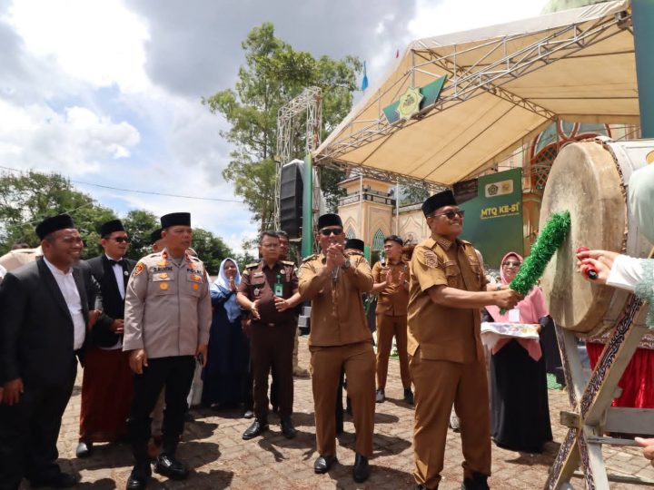 Buka MTQ ke-51, Vickner Sinaga Berharap mewujudkan generasi Qur’ani untuk Dairi yang beriman dan Berakhlak Mulia