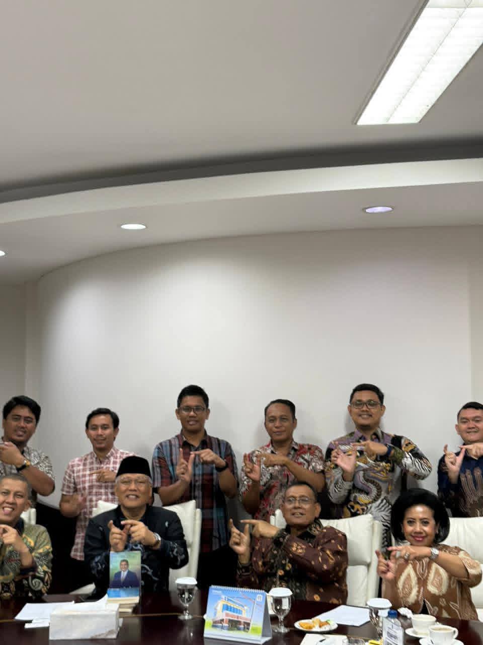 Bupati Dairi Bahas Kerja Sama Peningkatan SDM dengan Universitas Terbuka